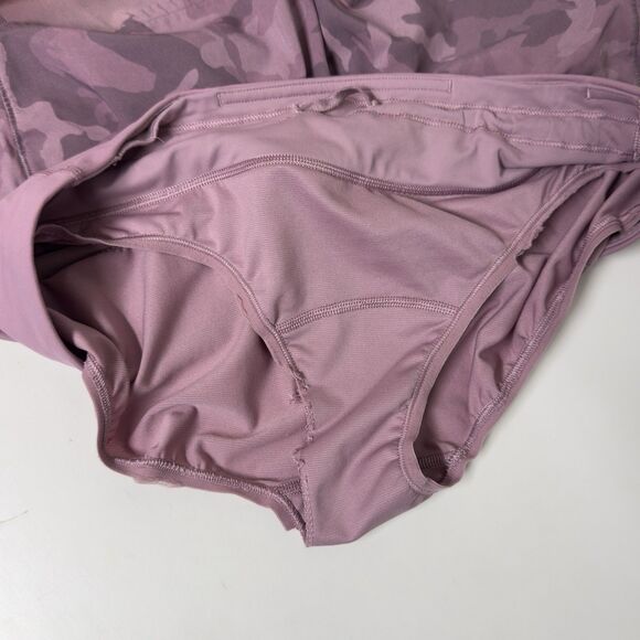 Lululemon Women’s Speed Up Shorts Brief lined Pink Camo Size 6 GUC - Picture 4 of 9
